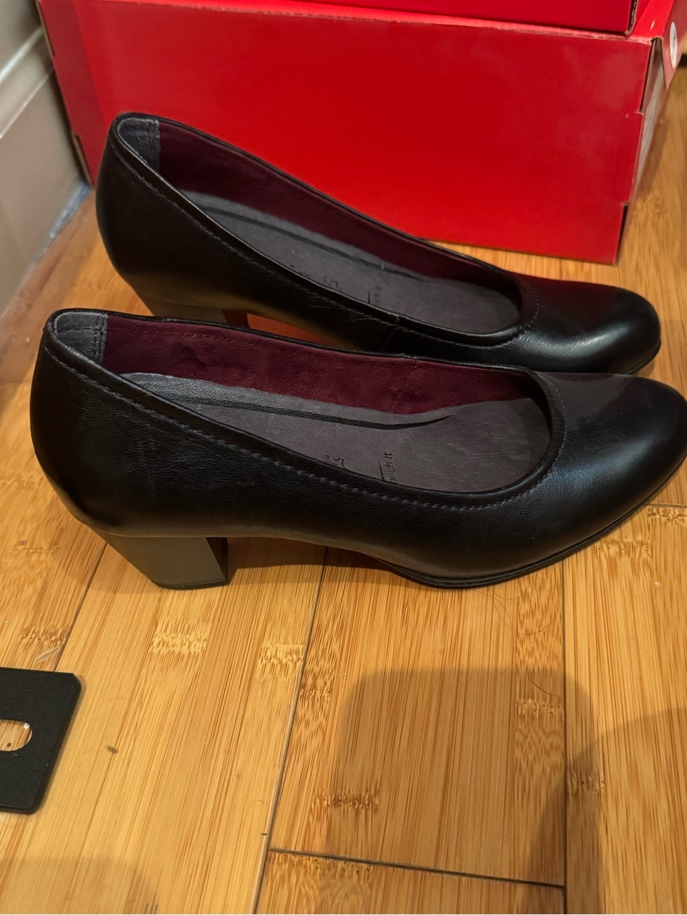 Tamaris Nahia  black mid pump